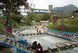 Foto Pemandian Air Panas Gempol